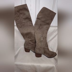 BP Luke-Fab Knee High Suede Boot Size 6.5